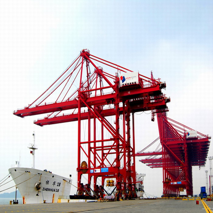 環氧(yang)防鏽(xiu)漆-海(hai)港碼(ma)頭